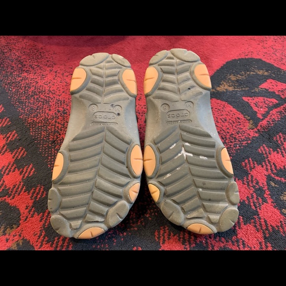 Bottomland Crocs - Picture 4 of 4